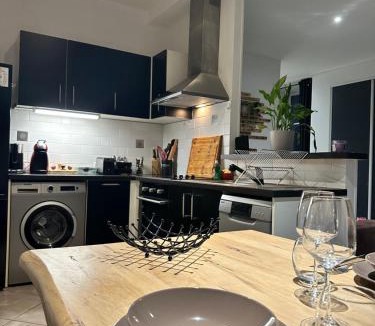 Saint-Flour Apartment | Chez Louis