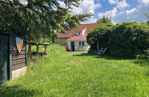 Chastellux-sur-Cure House | Chez Lulu in Chastellux