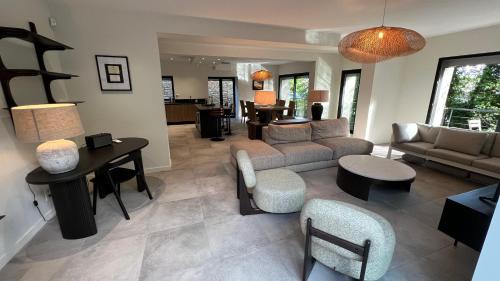 Beaune Apartment | Chez Max - Terrasse - Climatisation - Parking gratuit