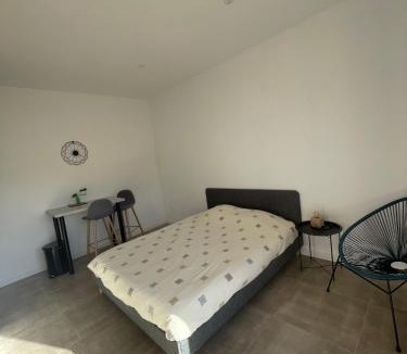 Bollene Apartment | Chez Sam & Nico