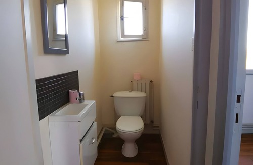 Gray-la-Ville Bed & Breakfast | Chez Sandrine Guest Rooms and Table d'hôtes with Pool