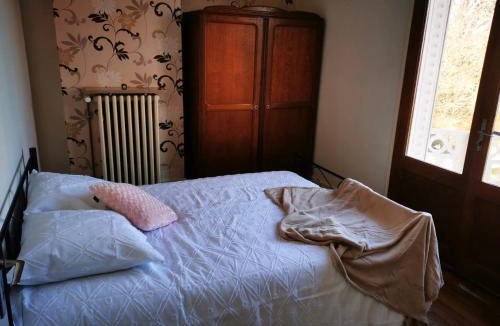 Gray-la-Ville Bed & Breakfast | Chez Sandrine - Maison de Famille
