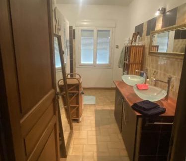 Entrechaux House | Chez Steven