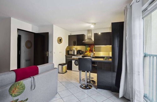 Palaiseau Apartment | Chic apart duplex with parking