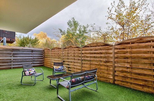 Orly Apartment | Chic apart with terrace and parking - Chic apart with terrace and parking in Orly