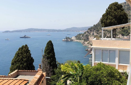 Cap d'Ail Apartment | Chic Cap d’Ail Apt with Sea Views – 8 Mins to Monaco & Private Parking