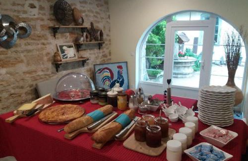 Saint-Lothain Bed & Breakfast | Clos De La Gourmandière, Maison d'hôtes & Restaurant