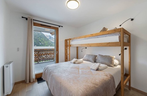 Chatel Apartment | Close to the centre, new flat with 4 bedrooms and 3 bathrooms