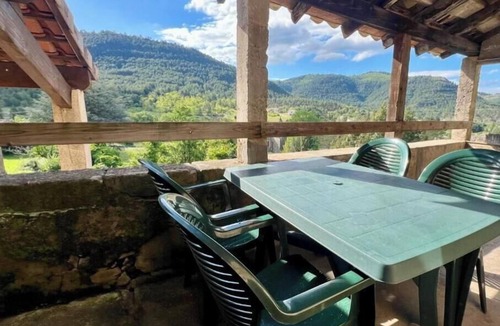 Vesseaux House | Cocon de Soie - 4★ gîte with private pool in the heart of southern Ardèche