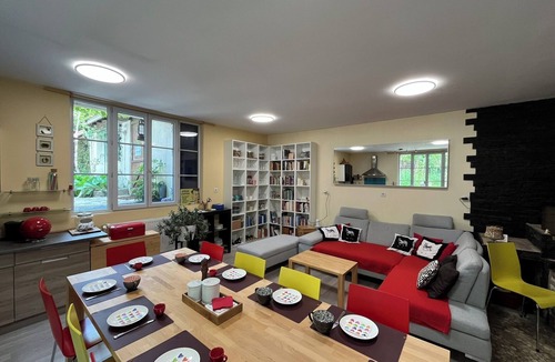 Cormatin Bed & Breakfast | Colors of life - Chambre Bleue