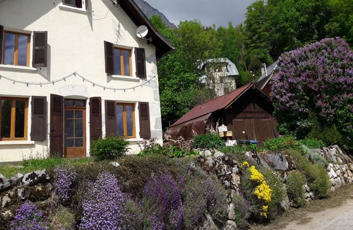 Toiny Cottage | Come breathe the air of the chartreuse