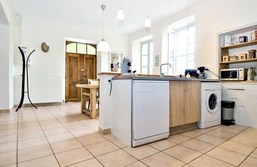 Saint-Germain House | Come to this beautiful cottage in a quiet location near the famous village of Vogüé.