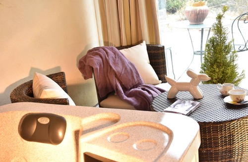 Villeneuve-de-Berg House | Comfort cottage with SPA "Les Geais" in Southern Ardèche