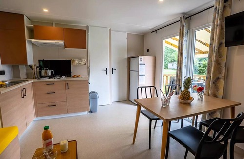 Champagney House | Comfort Mobile Home - 3 Bedrooms, Sleeps 6