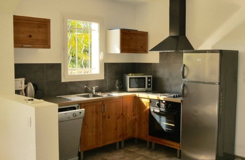 Sampzon Villa | Comfortable 4-person air-conditioned villa, private pool, garden, near canoe river