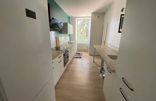 Paroisse Saint-Vincent-de-Paul Apartment | Comfortable apartment near town center