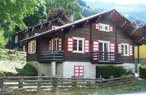Beaufort Ski Chalet | Comfortable chalet central in Arêches - 8 guests