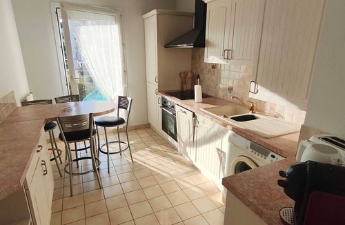 Bussy-Saint-Georges Apartment | Comfortable apartment just a 5-minute walk from the RER A station at Busy-Saint-Georges.