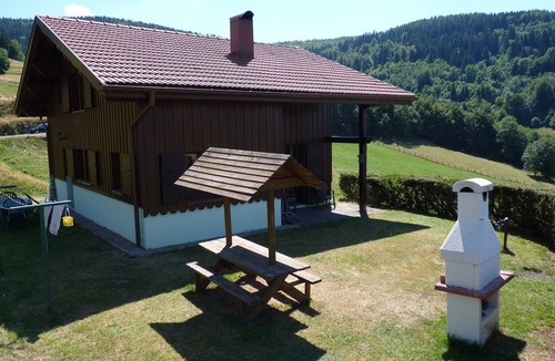Fresse-sur-Moselle Ski Chalet | Comfortable 9-person chalet at the foot of the Ballon d'Alsace. Calm and relaxation.
