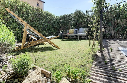 Loriol-du-Comtat House | Comfortable house, 2 air-conditioned bedrooms, private swimming pool