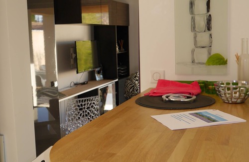 Carpentras Cottage | COMFORTABLE INDIVIDUAL GITE - MONT VENTOUX - LUBERON - AVIGNON - SPLASHWOR