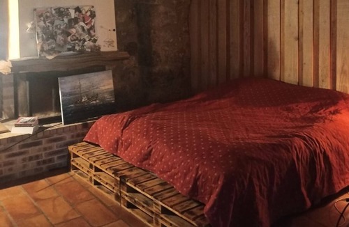 Saint-Peray House | Comfortable stone house, view of the valley