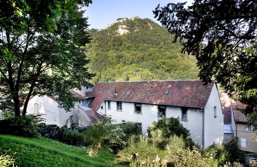 Salins-les-Bains Apartment | Completely renovated studio for 4, downtown Salins Les Bains with garden