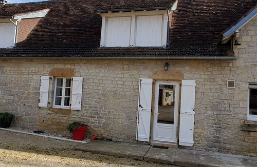 Cavagnac House | Completely renovated 4-person gîte in the countryside, north of the Lot.