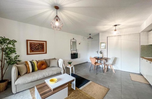 Lalande-Grand Selve Apartment | Confortable T2 pour 4 voyageurs, parking privé et terrasse