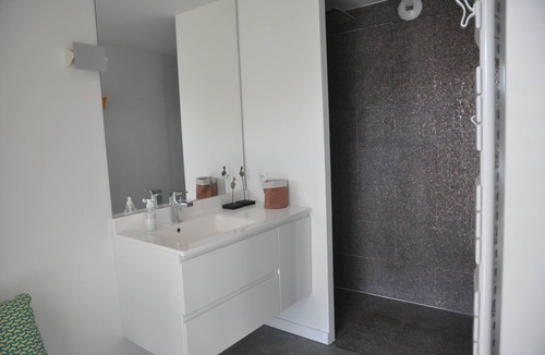 Buis-les-Baronnies Bed & Breakfast | Contemporary guest rooms in the Baronnies Provençales