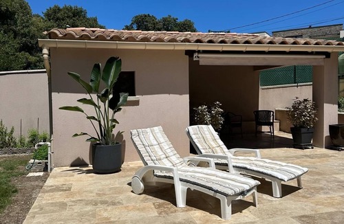 Bollene Apartment | Convivial stay with swimming pool