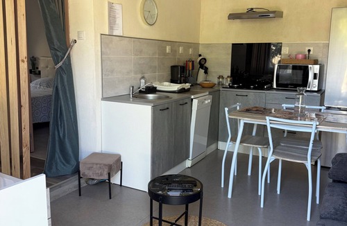Bollene Apartment | Cosy and bright gîte with private pool for rent