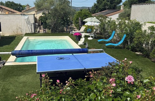 Bollene Apartment | Cosy and bright gîte with private pool for rent