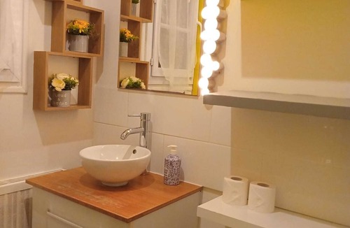 Athis-Mons Apartment | Cosy and charming T2 near Paris Orly Airport