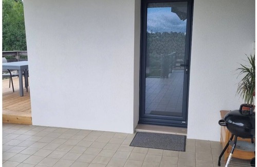 Clairvaux-les-Lacs Apartment | Cosy apartment with terrace 3 minutes from the lake on foot