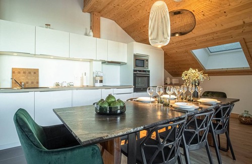 Valmorel Apartment | Cosy apartment for 8 with parking, at the foot of the slopes, Valmorel