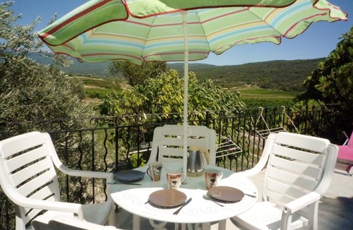 Blauvac House | Cosy apartment in the heart of Vaucluse countryside with a view on Mont Ventoux