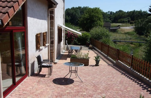 Bonvillet Cottage | Cosy Cottage with Fireplace, Terrace & River View - Near Vittel Spa Towns