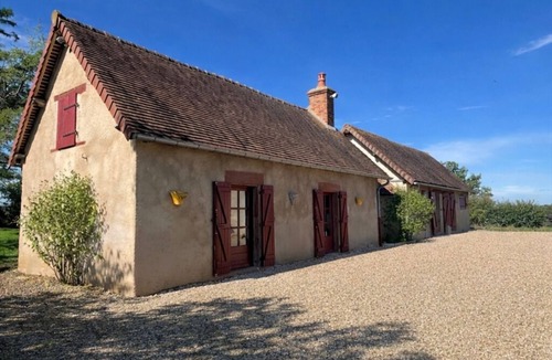 Thionne House | Cosy country cottage near Le Pal park