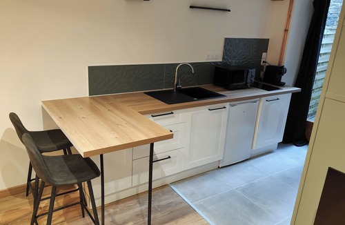 Besancon Apartment | Cosy downtown studio near train station