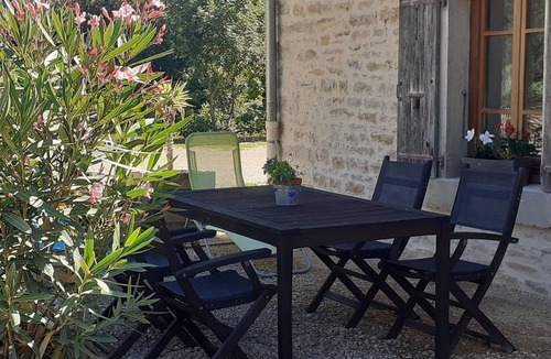 Augisey House | Cosy farm cottage