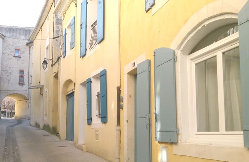 Saint-Paul-Trois-Chateaux Apartment | Cosy studio in the heart of Saint-Paul-Trois-Châteaux, Drôme Provençale