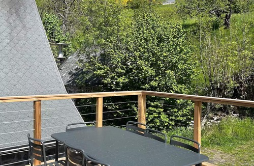 Saint-Jacques-des-Blats House | Cosy house with sauna in the mountains