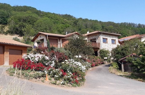 Saint-Romain-de-Popey House | Cottage for 2 to 4 Guests – La fond du mont Popey