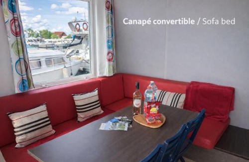 Saint-Usage Boat Rental | Cottage flottant Premium Spa privé en supplément Port de Plaisance près Centre
