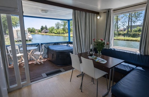 Ouges House | Cottage Flottant Insolite Terrasse Nature Pêche Près Dijon