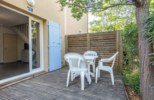 Aubignan House | Cottage for 4 pers in residence with pool