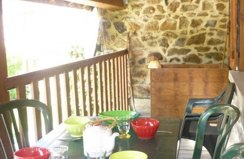 Sauvain Cottage | Cottage for 6 people with fireplace in Sauvain