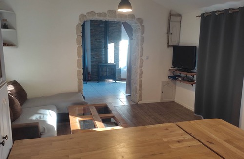 Les Settons House | Cottage 300 m from Lac des Settons