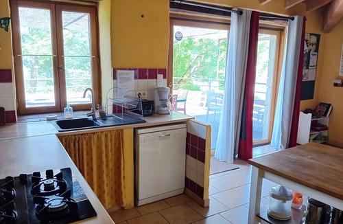 Dieulefit-Bourdeaux Cottage | Cottage 'Gîte Au Bout Du Chemin' with Mountain View, Private Terrace and Shared Garden